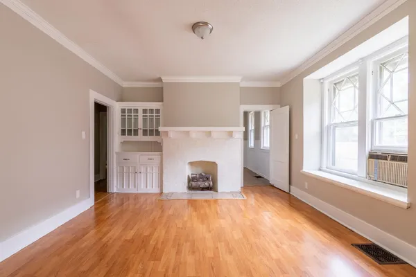 $1,495 | 2004 Walker Avenue, Memphis, TN 38104