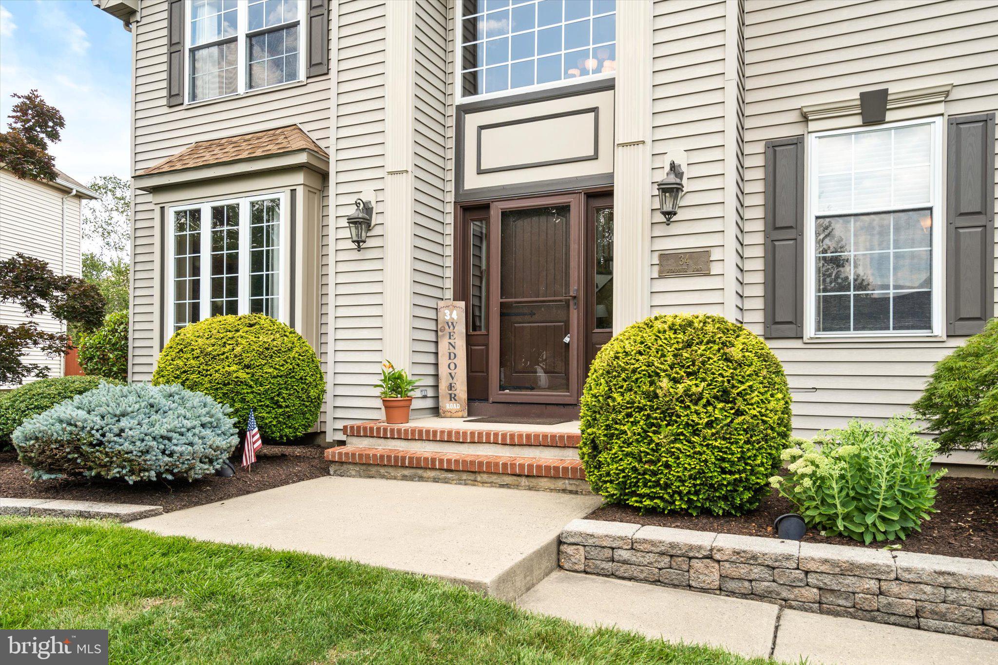 34 Wendover Road East Windsor, NJ 08520 - Photo 3 of 58