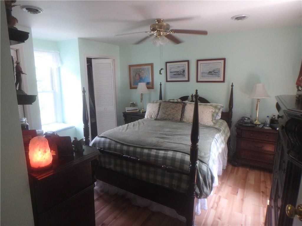 5003 Thoms Run Road Oakdale, PA 15071 - Photo 9 of 19 Gallery Image 9
