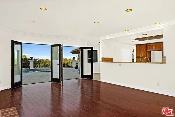 a view of a living room