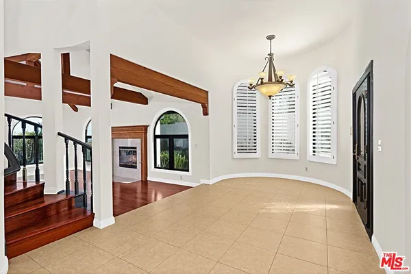 a view of livingroom with window