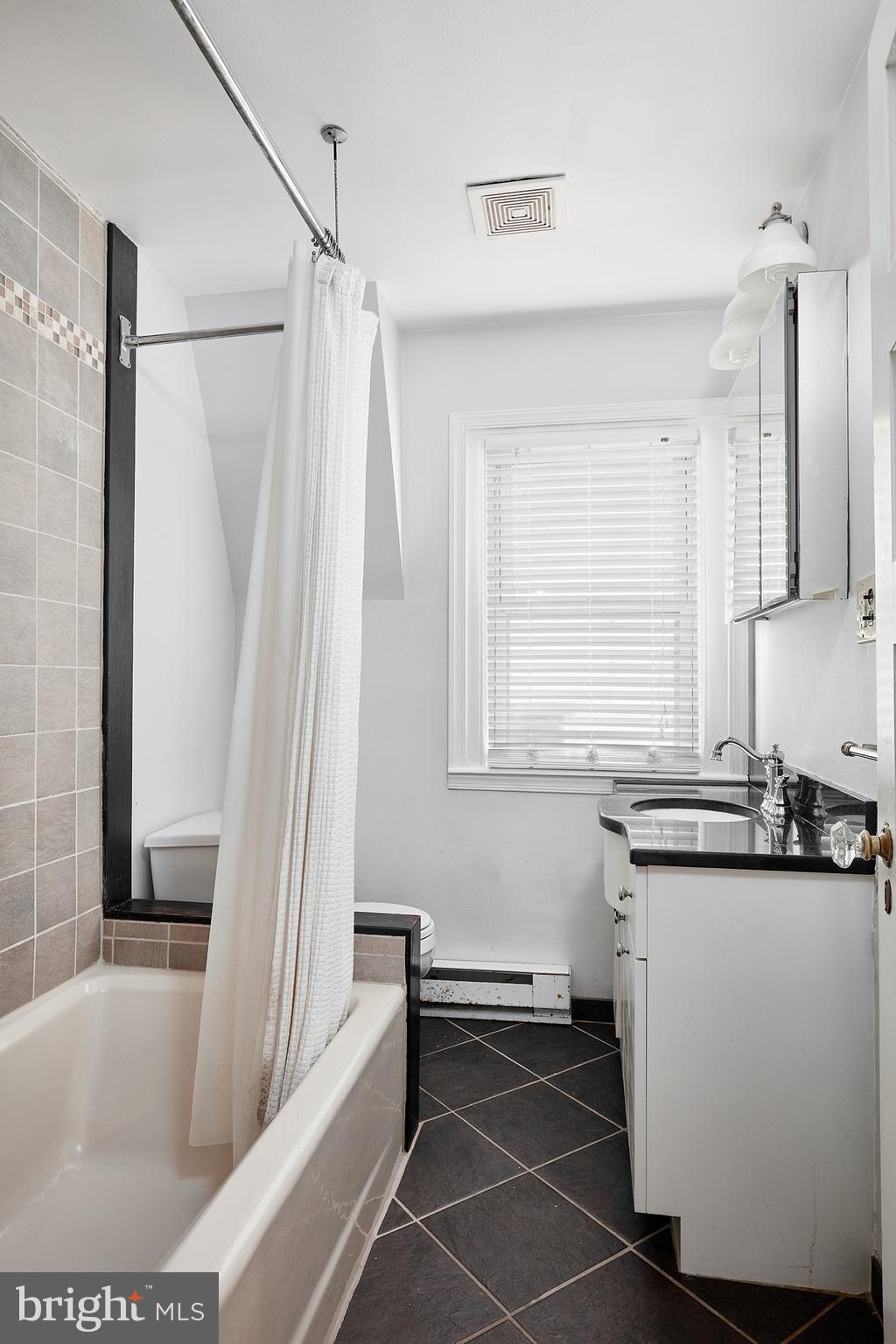 218 Henley Road Wynnewood, PA 19096 - Photo 15 of 18 Gallery Image 15