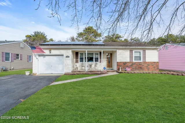 $399,000 | 86 Northumberland Drive, Toms River, NJ 08757