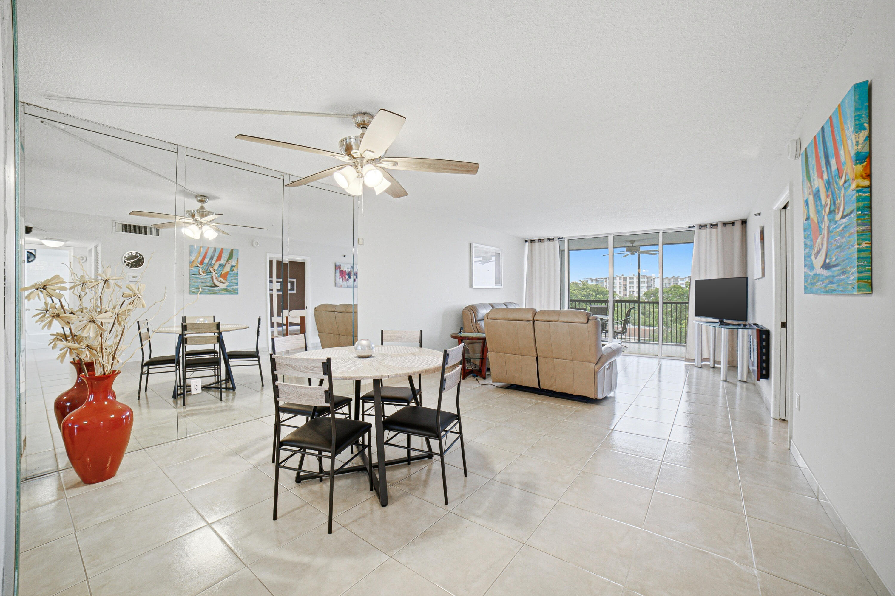 3940 Inverrary Boulevard, Unit 603A Lauderhill, FL 33319 - Photo 7 of 39 Livingroom