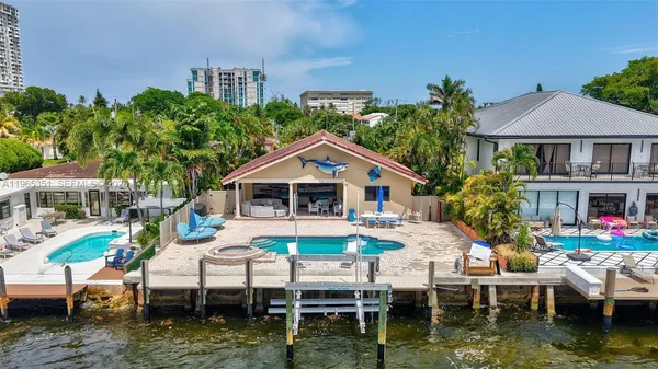 $3,500,000 | 317 South Riverside Drive, Pompano Beach, FL 33062