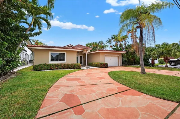 $3,500,000 | 317 South Riverside Drive, Pompano Beach, FL 33062