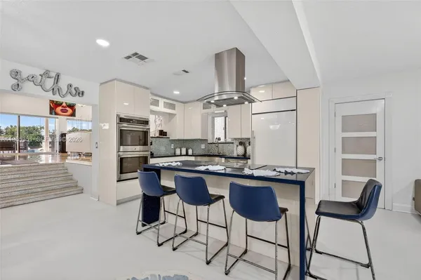 $3,500,000 | 317 South Riverside Drive, Pompano Beach, FL 33062
