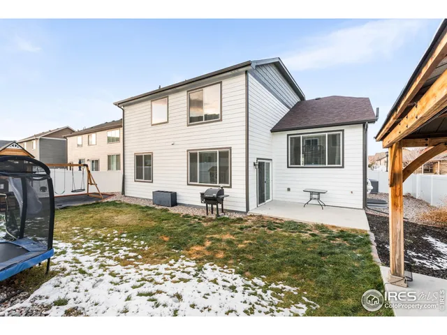 a house view with a outdoor space