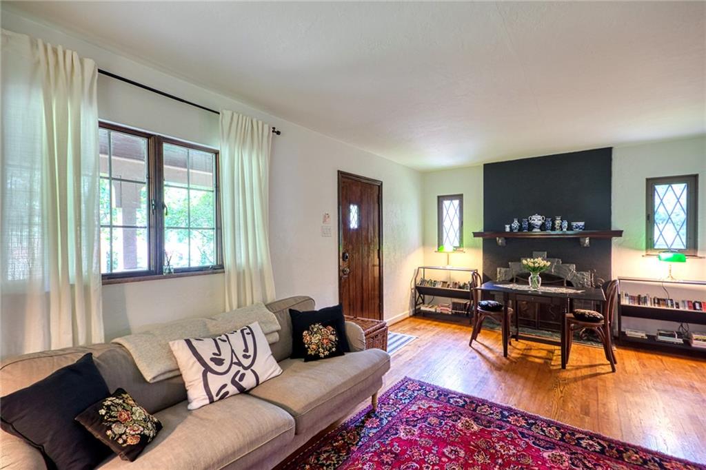248 Cascade Road Pittsburgh, PA 15221 - Photo 7 of 23 Gallery Image 7