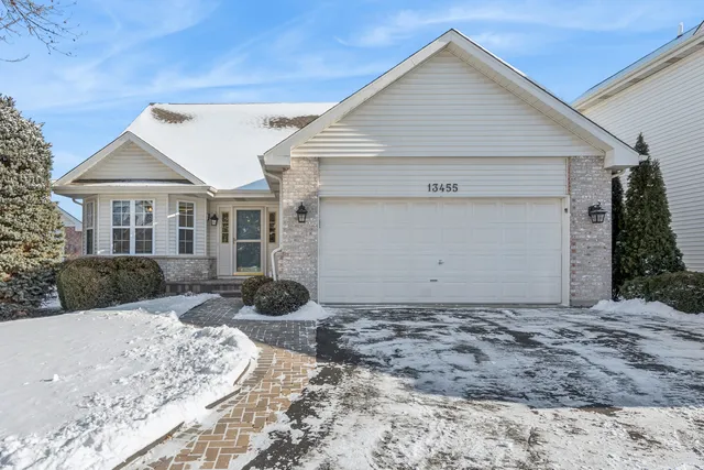 $375,000 | 13455 South Mulberry Street, Plainfield, IL 60544
