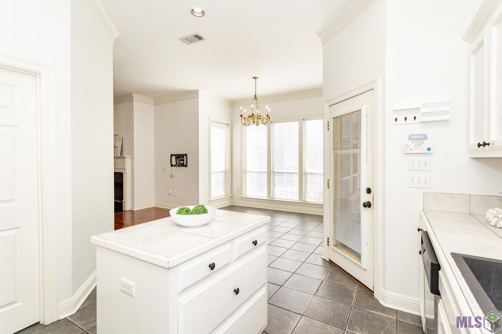 10445 Springdale Avenue Baton Rouge, LA 70810 - Photo 9 of 23