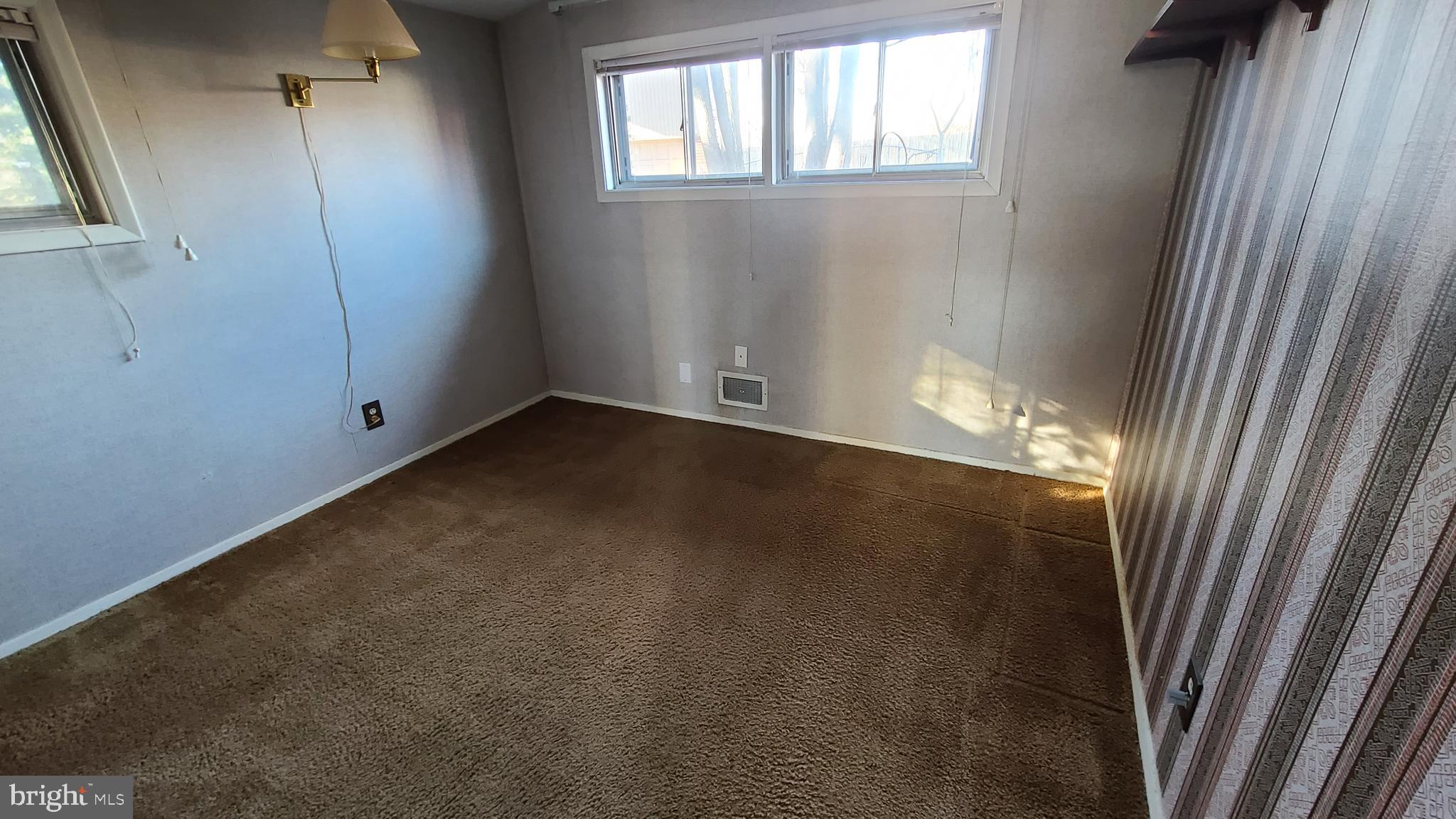 123 Yew Road Cheltenham, PA 19012 - Photo 18 of 24