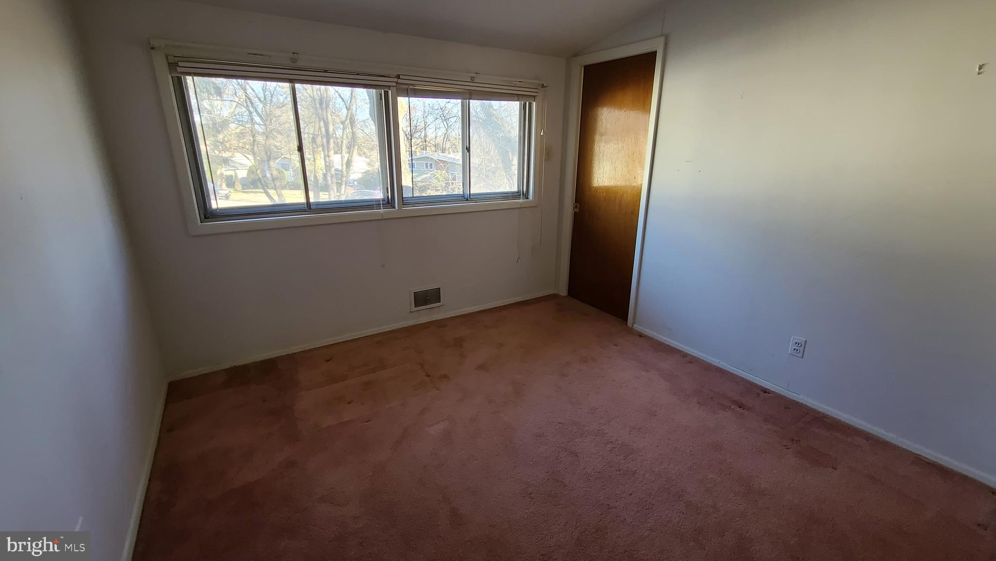 123 Yew Road Cheltenham, PA 19012 - Photo 22 of 24