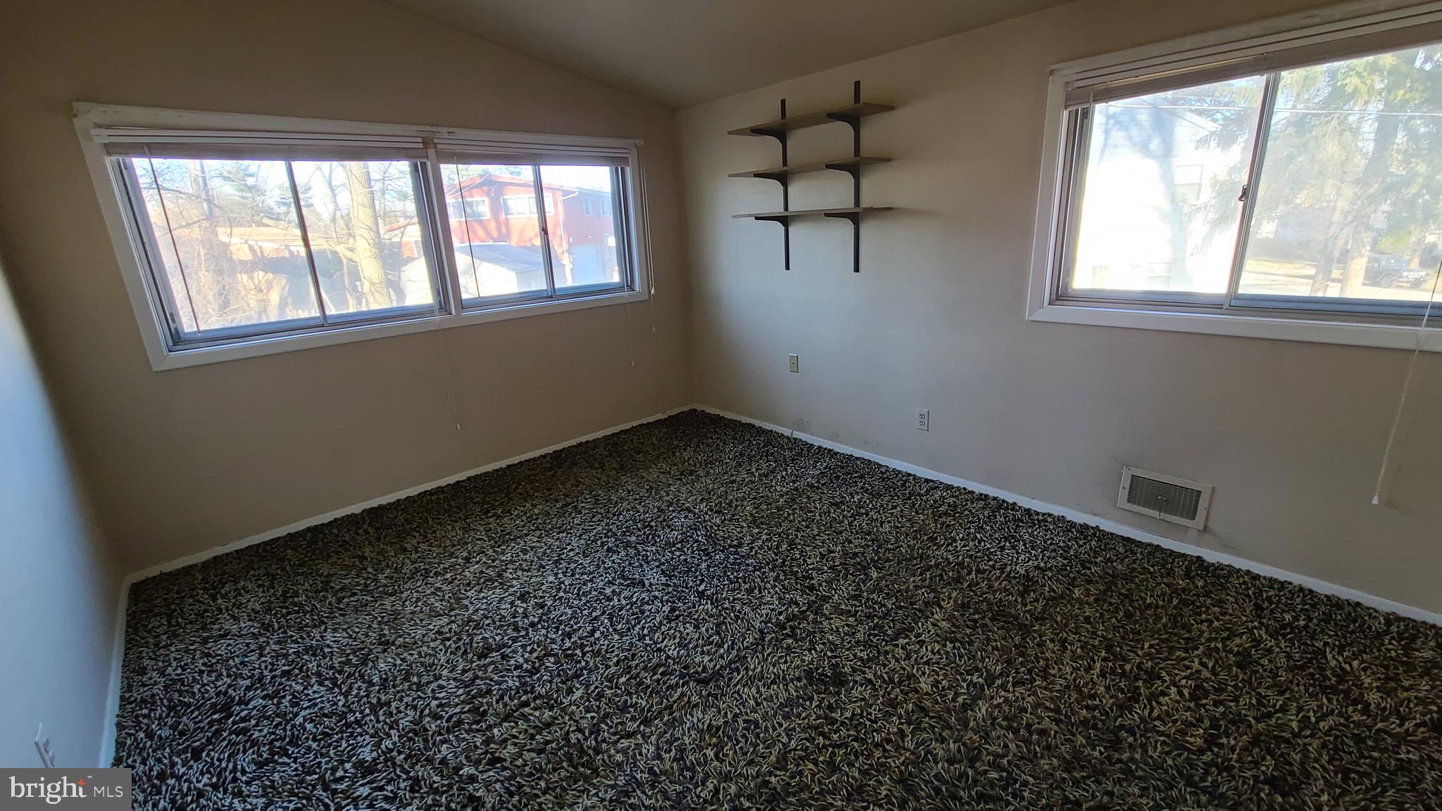 123 Yew Road Cheltenham, PA 19012 - Photo 23 of 24