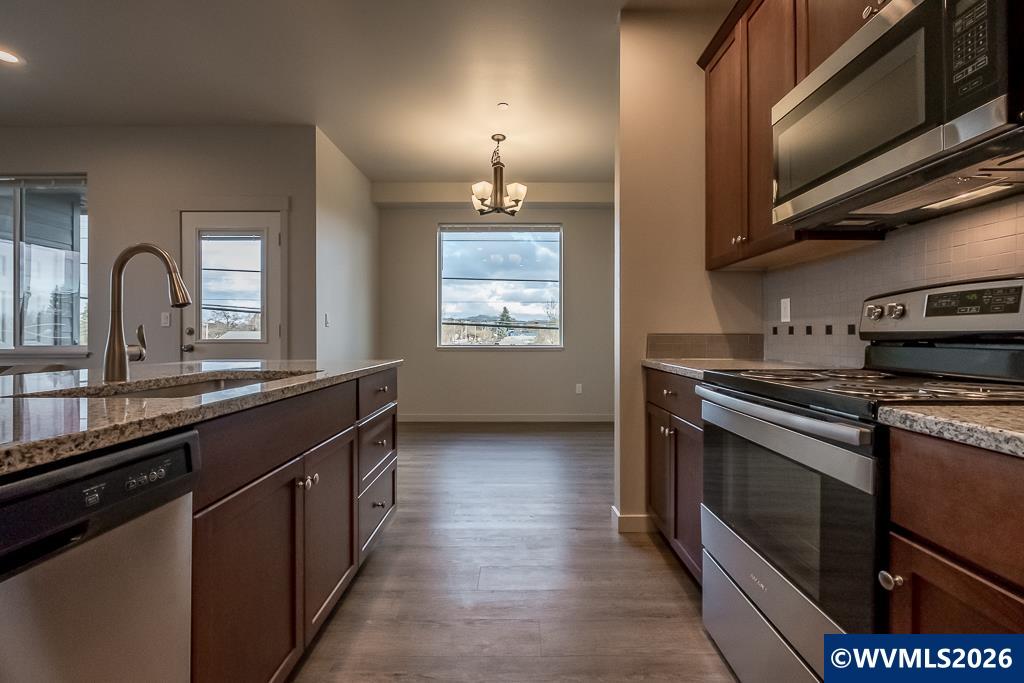 400 West Rose Street Lebanon, OR 97355 - Photo 7 of 40