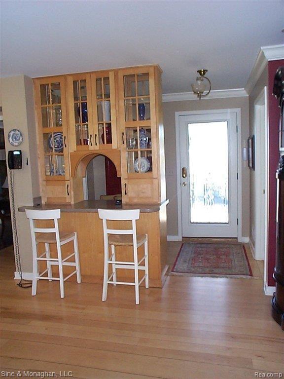 911 North Riverside Avenue St. Clair, MI 48079 - Photo 25 of 25 25 BUILT IN CAB 911 N Riverside