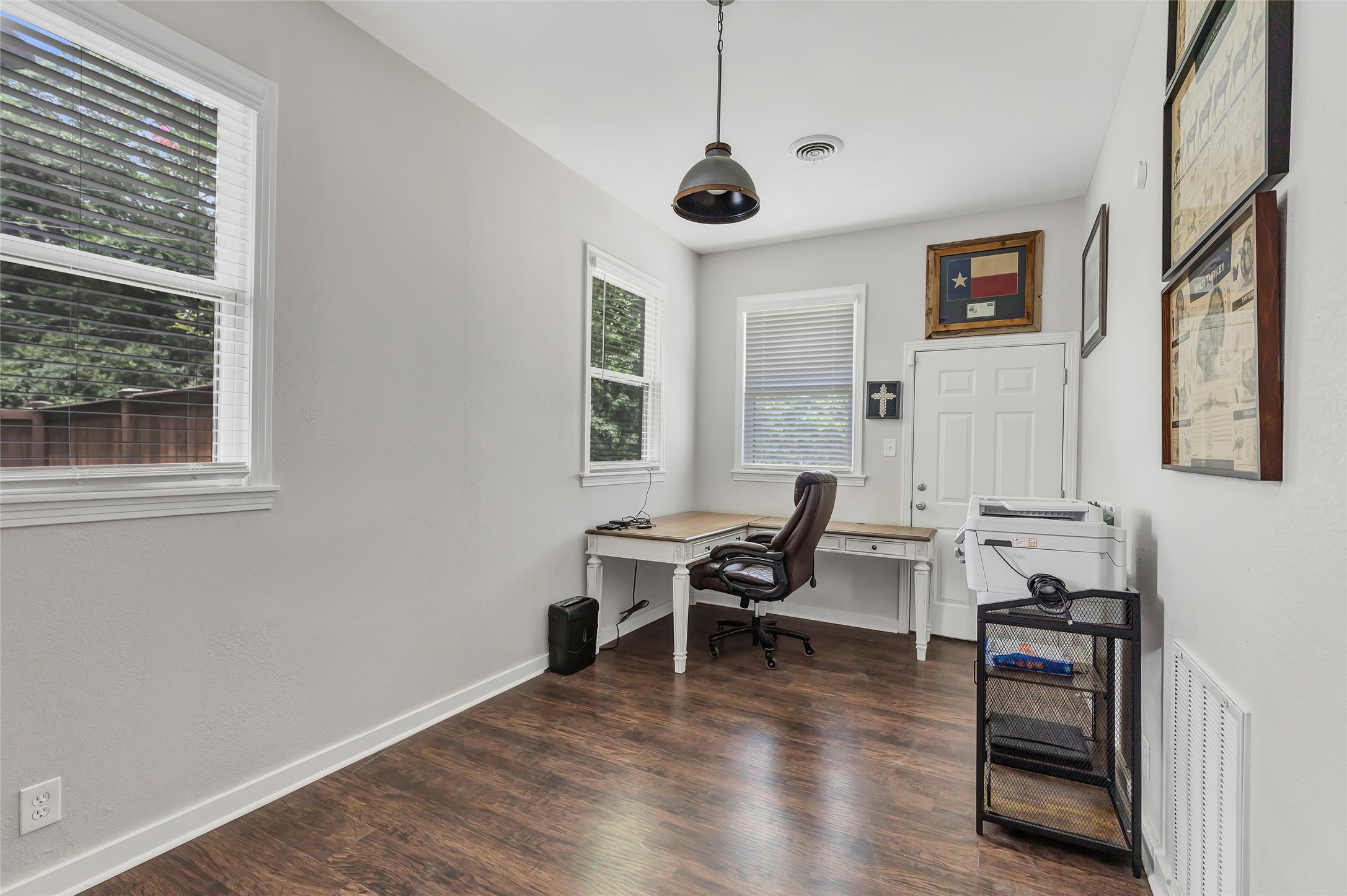 105 Wallisville Road Liberty, TX 77575 - Photo 30 of 43 Office