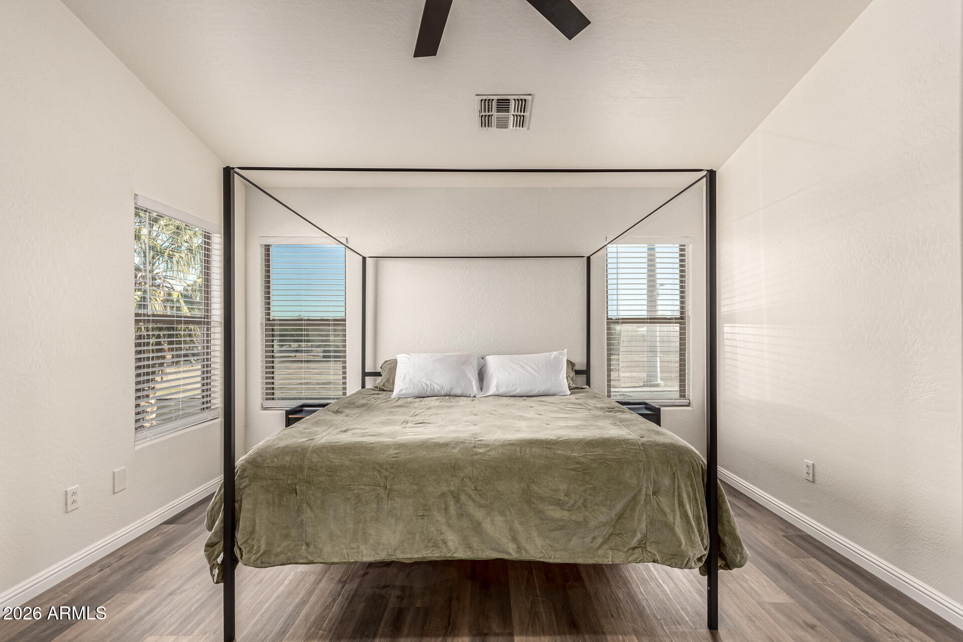 6009 South 15th Drive Phoenix, AZ 85041 - Photo 15 of 32 15 - 15th