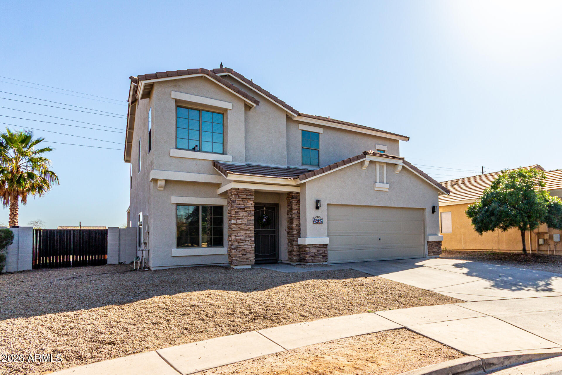 6009 South 15th Drive Phoenix, AZ 85041 - Photo 2 of 32 3 - 15th