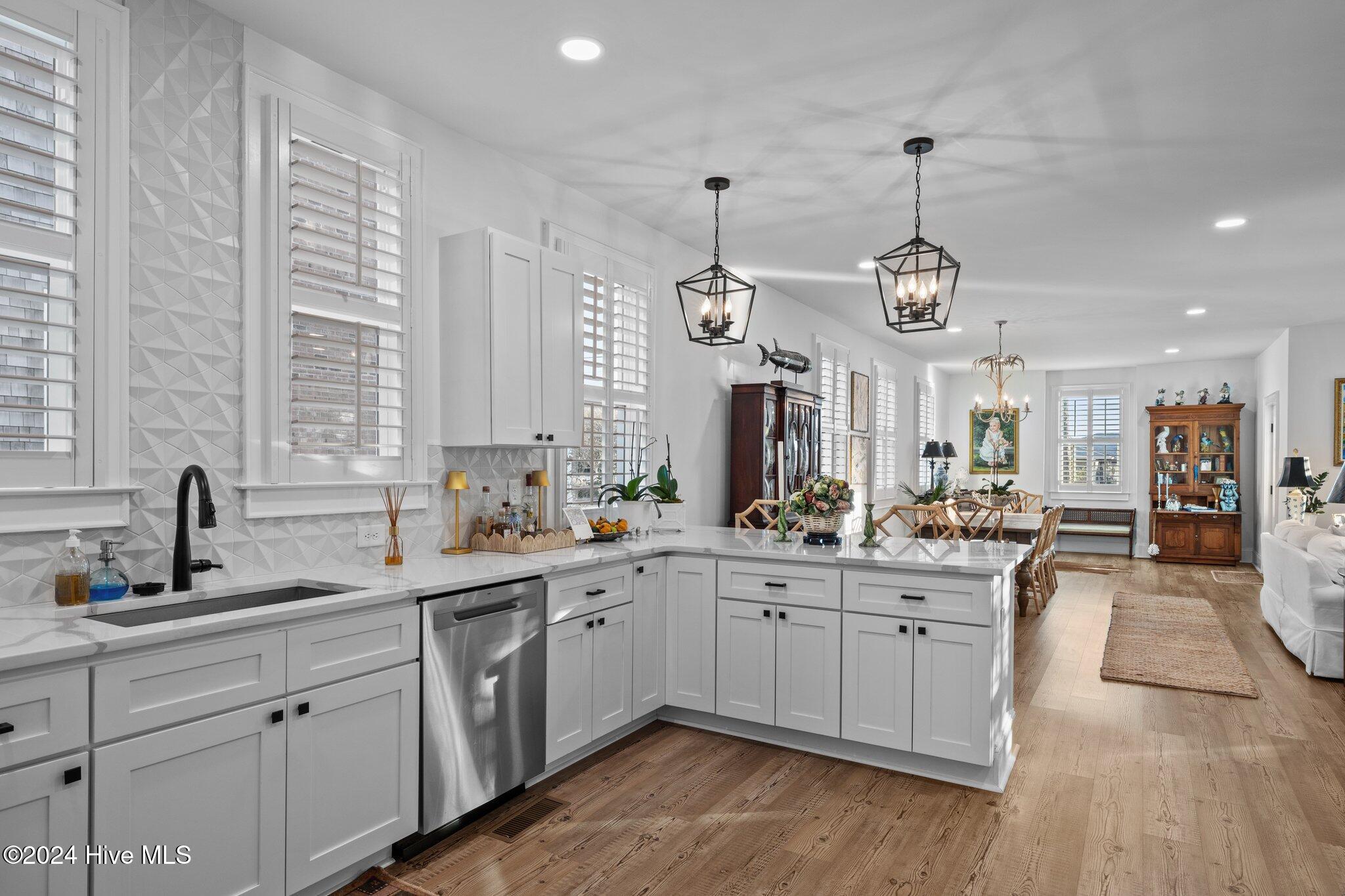 2006 Shepard Street Morehead City, NC 28557 - Photo 13 of 44 Kitchen