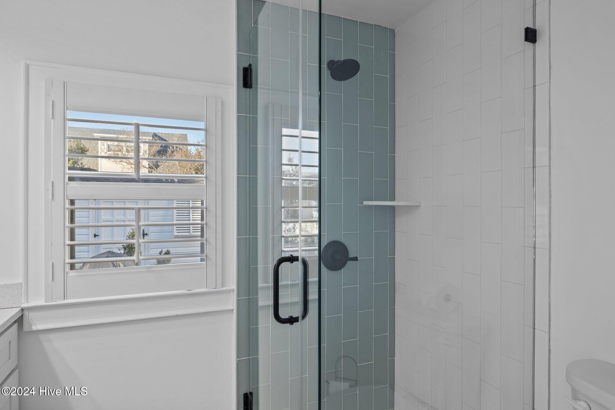 2006 Shepard Street Morehead City, NC 28557 - Photo 17 of 44 Downstairs Suite