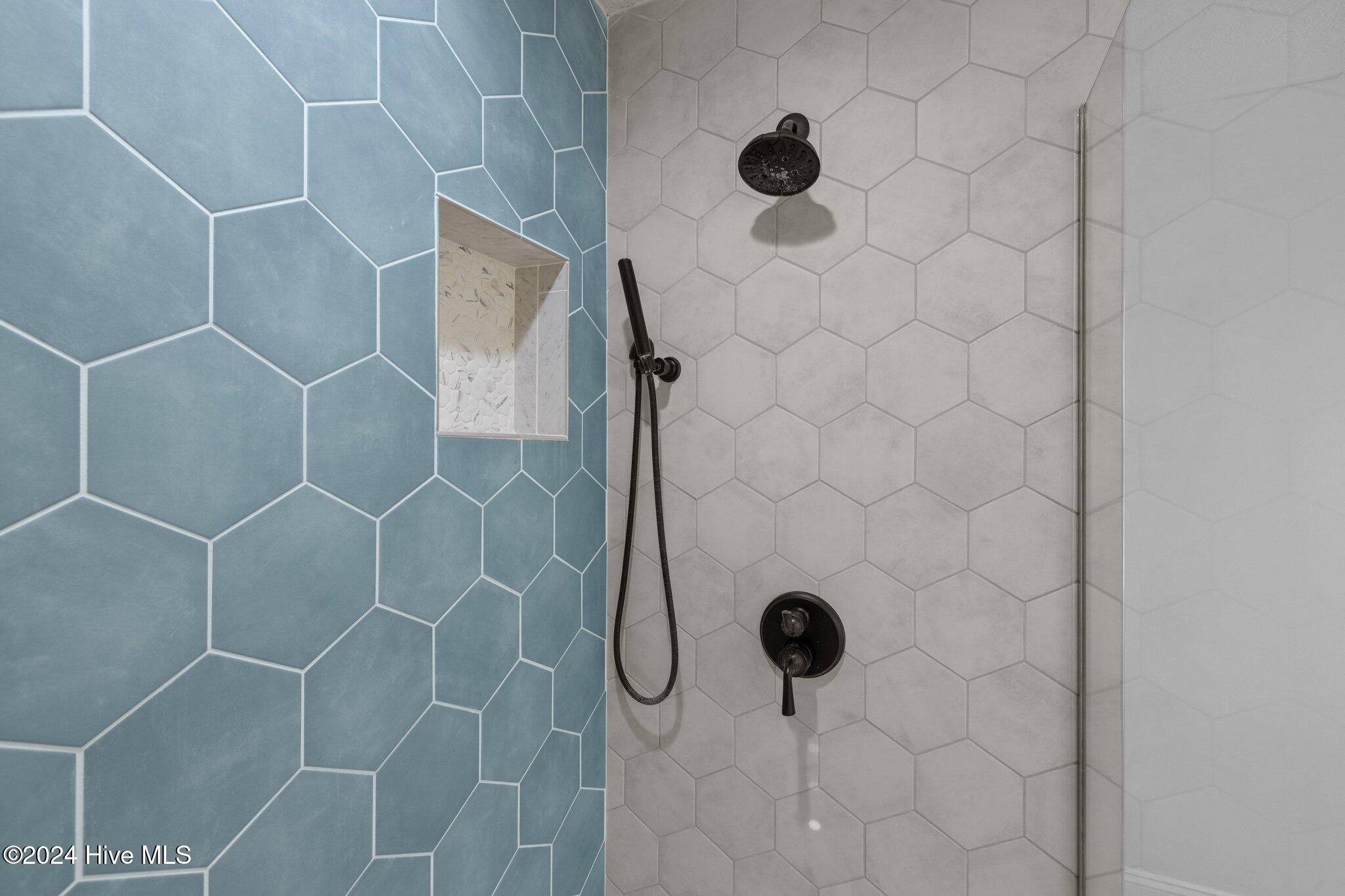 2006 Shepard Street Morehead City, NC 28557 - Photo 25 of 44 Primary Upstairs Suite