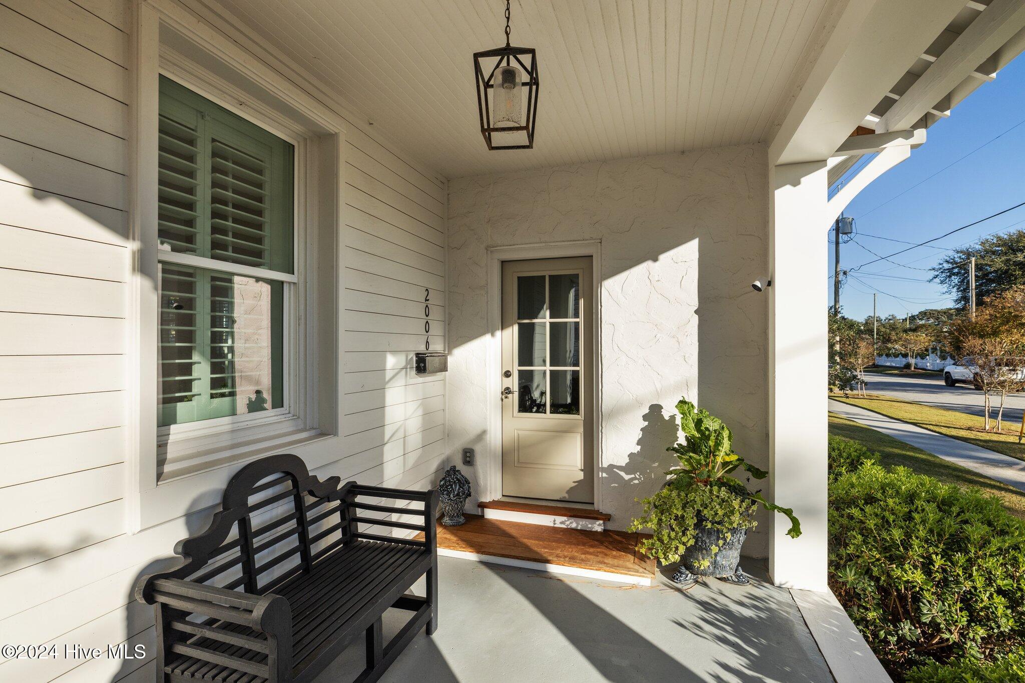 2006 Shepard Street Morehead City, NC 28557 - Photo 35 of 44 Front Porch