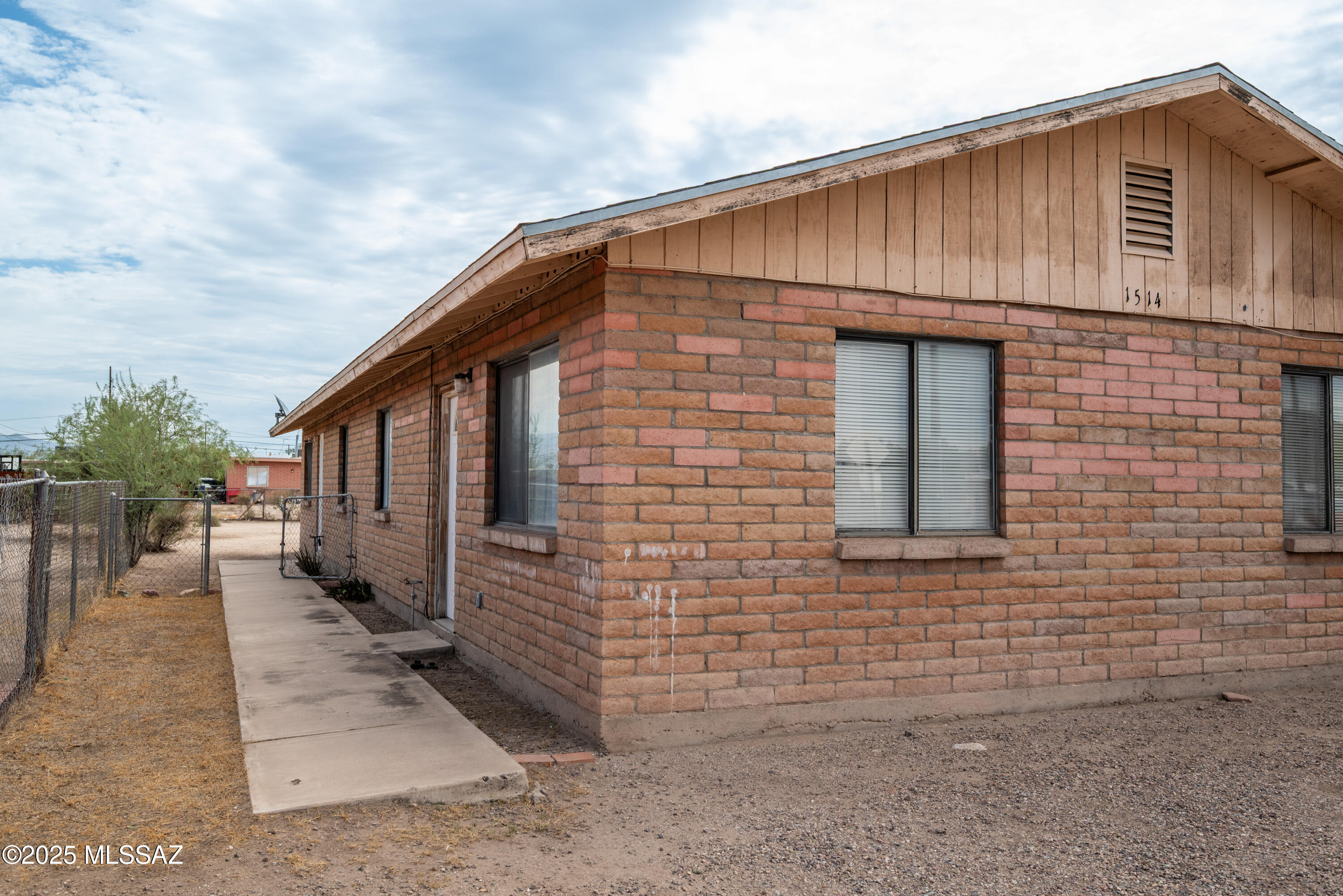 1514 North Hualpai Road, Unit 2 Tucson, AZ 85745 - Photo 9 of 9