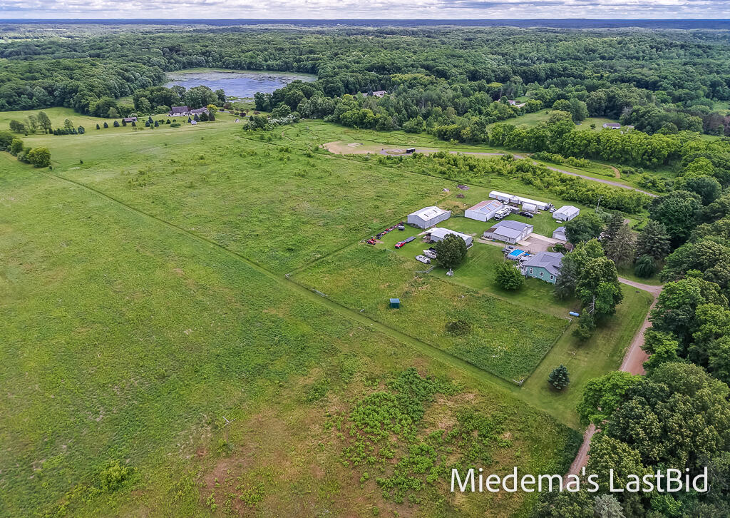 12915 Cassidy Road Bellevue, MI 49021 - Photo 34 of 128 12915CassidyRd-36LoRes