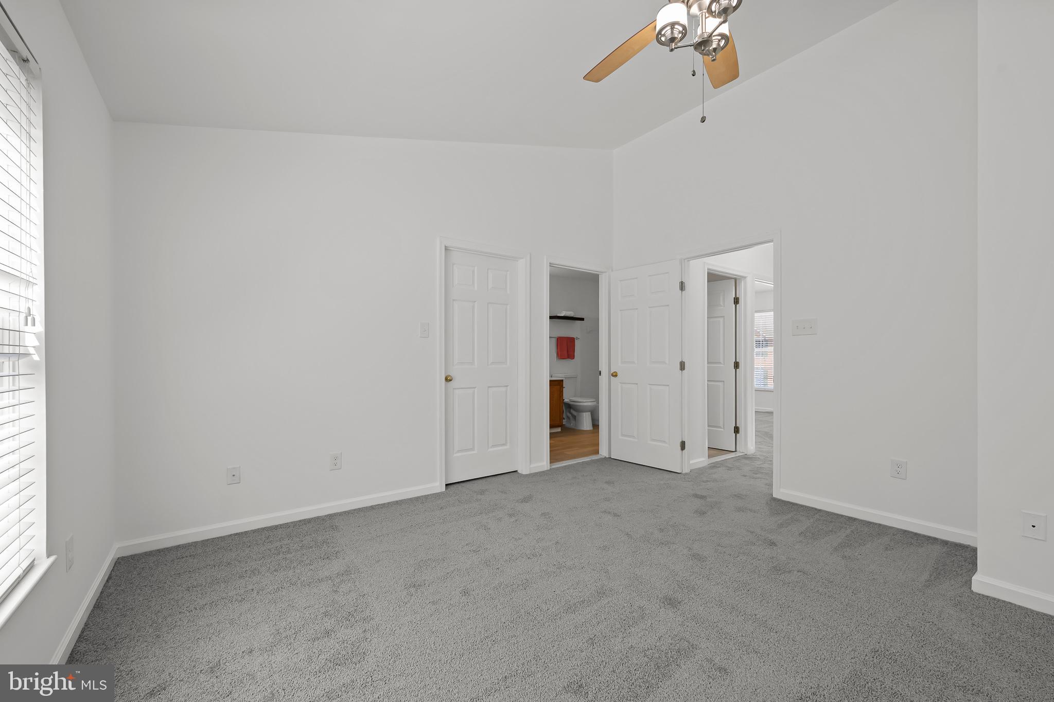 22 Hibiscus Drive Newark, DE 19702 - Photo 11 of 25 Primary Bedrm with access to Main bath