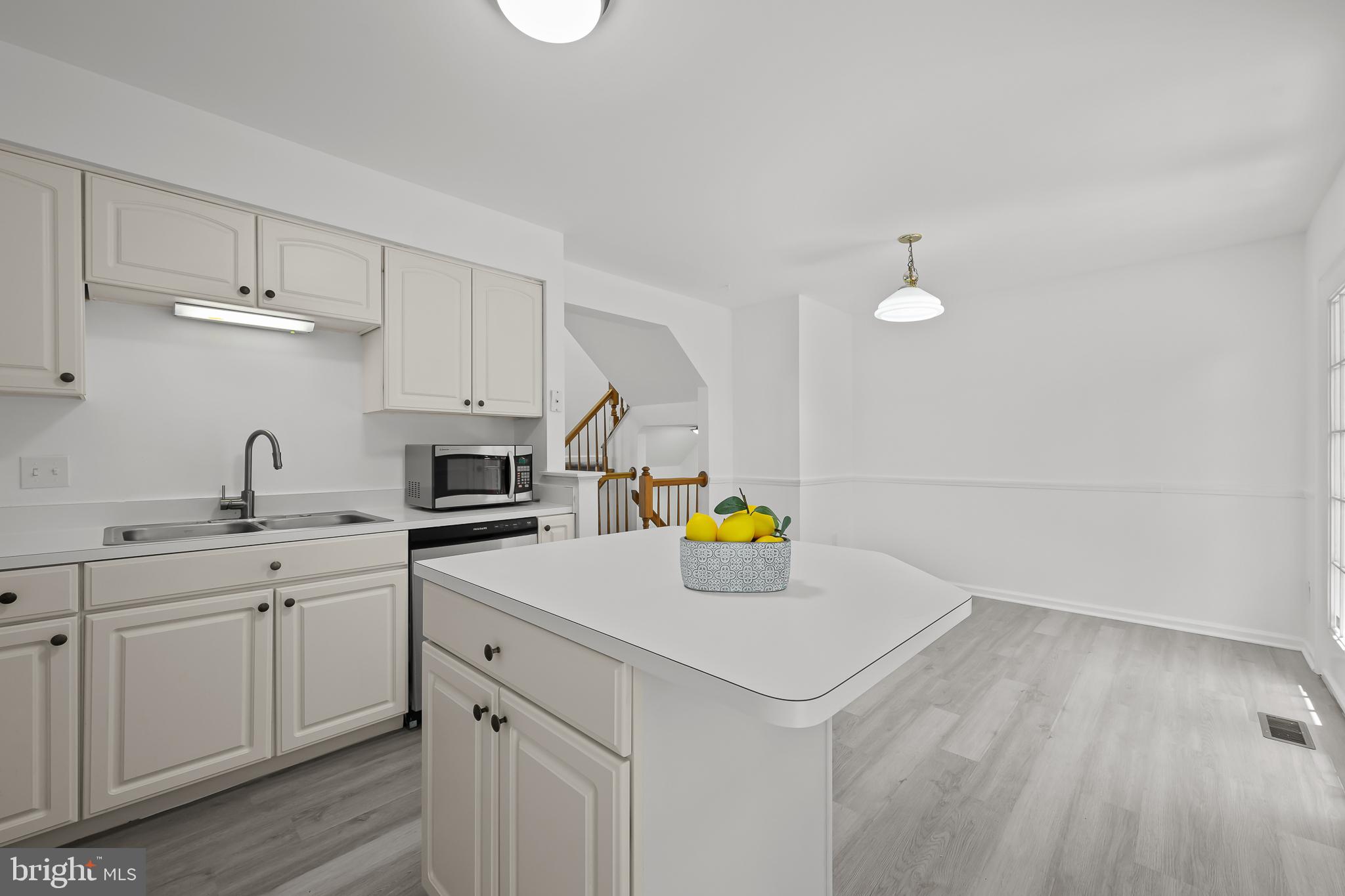 22 Hibiscus Drive Newark, DE 19702 - Photo 7 of 25 Kitchen island