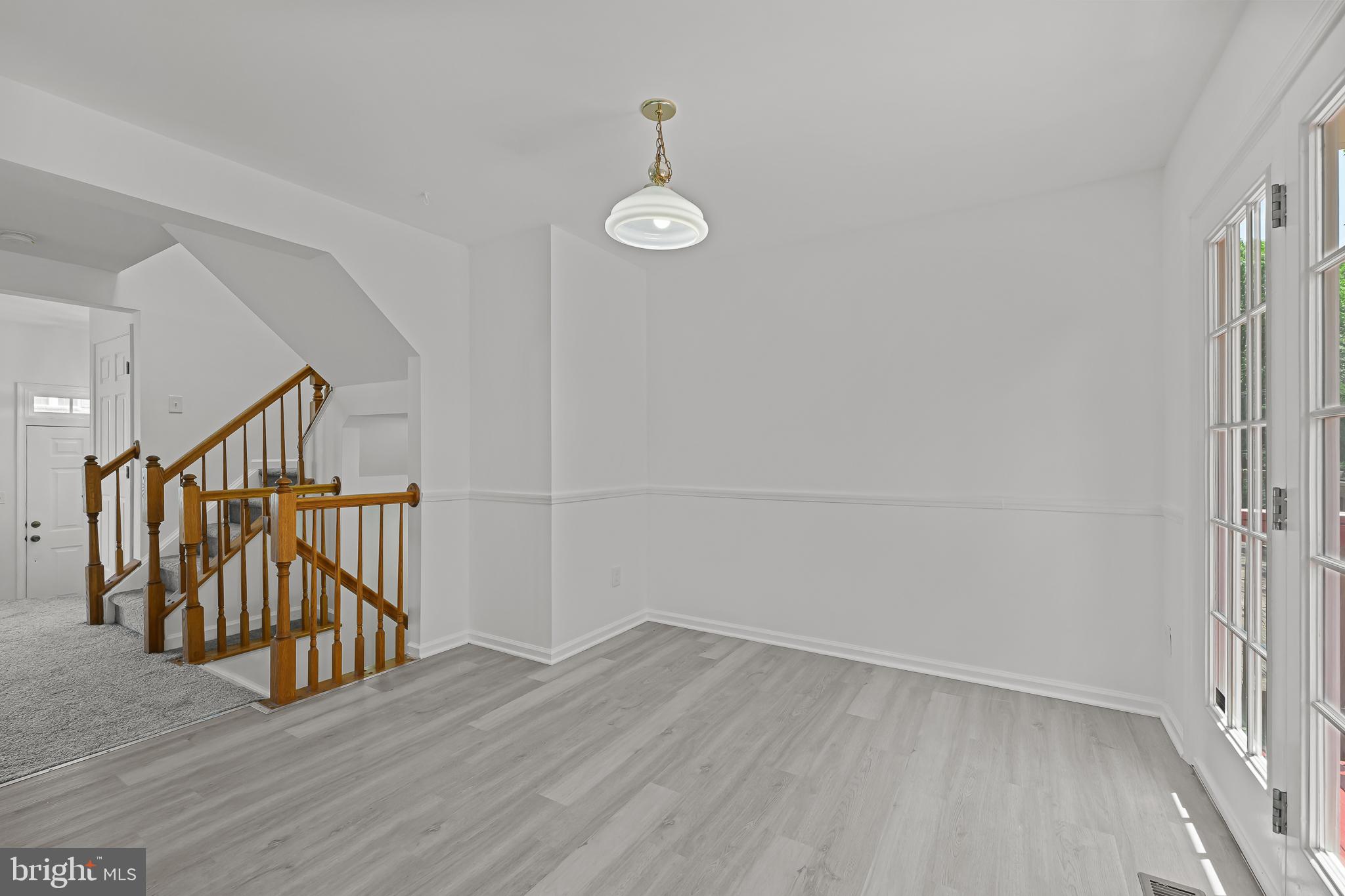 22 Hibiscus Drive Newark, DE 19702 - Photo 8 of 25 Eat-in Kitchen