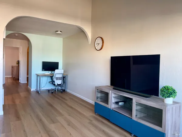 $335,000 | 1 Embarcadero West, Unit 355, Oakland, CA 94607