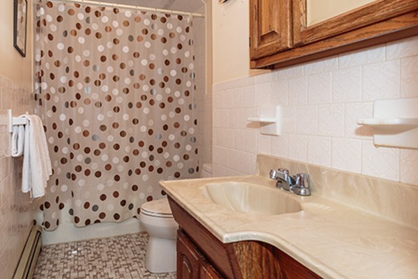 21 Colonial Road Woburn, MA 01801 - Photo 20 of 29