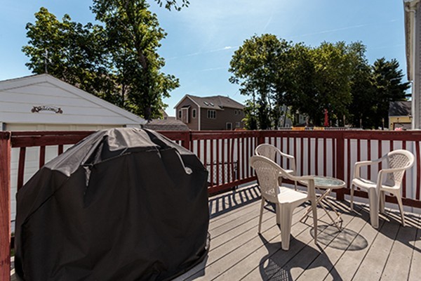 21 Colonial Road Woburn, MA 01801 - Photo 5 of 29