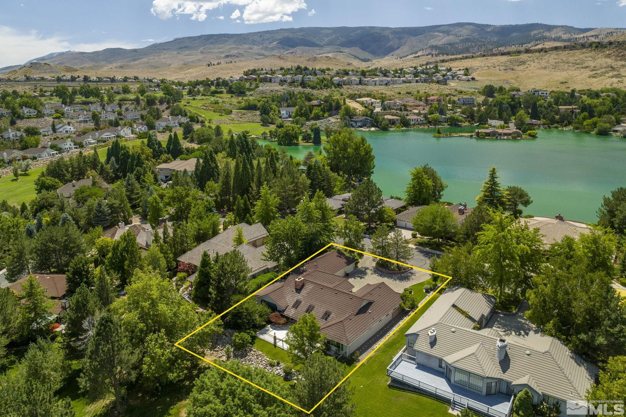 2650 Spinnaker Drive Reno, NV 89519 - Photo 38 of 40 an aerial view of multiple house