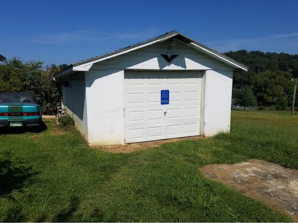 173 Jim Buck Road Johnson City, TN 37601 - Photo 6 of 12 Photo 6