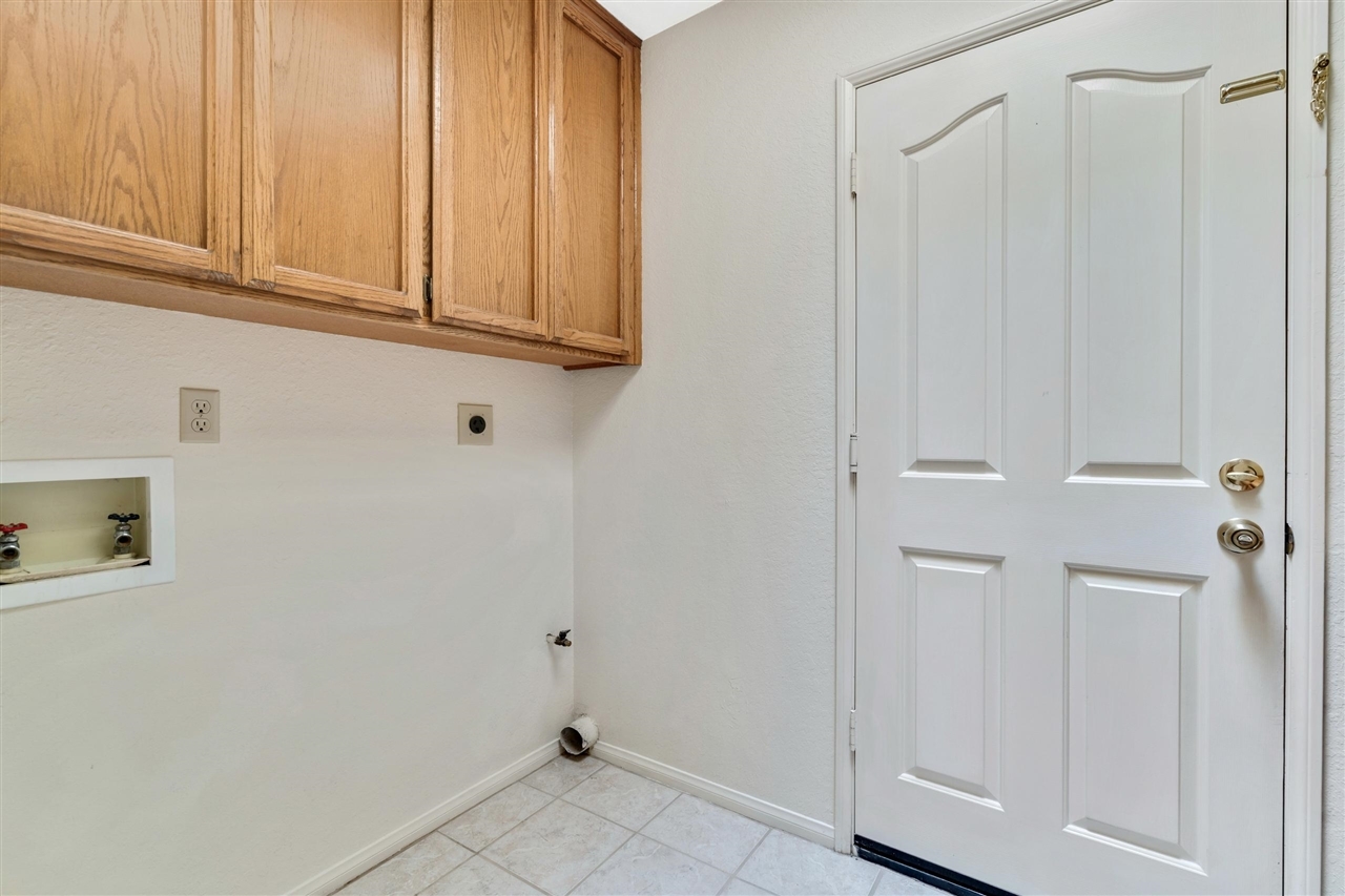 26004 Matlin Road Ramona, CA 92065 - Photo 17 of 25 Gallery Image 17