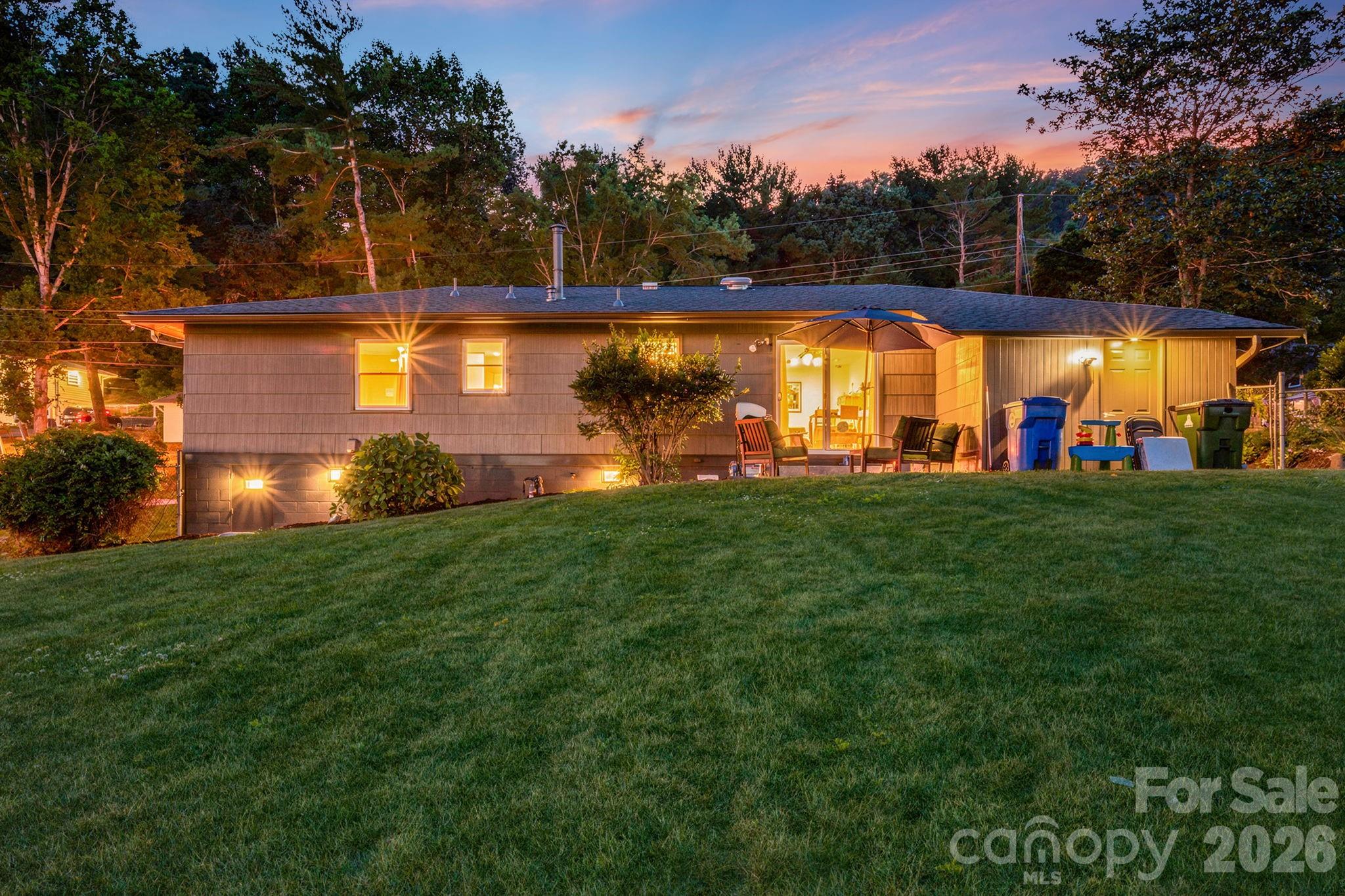 5 Hillview Road Asheville, NC 28805 - Photo 2 of 46