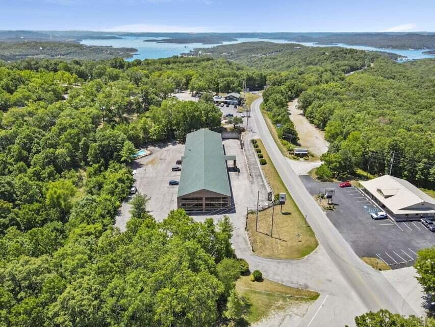 982 Indian Point Road, Unit 210 Branson, MO 65616 - Photo 37 of 43 982 Indian Point
