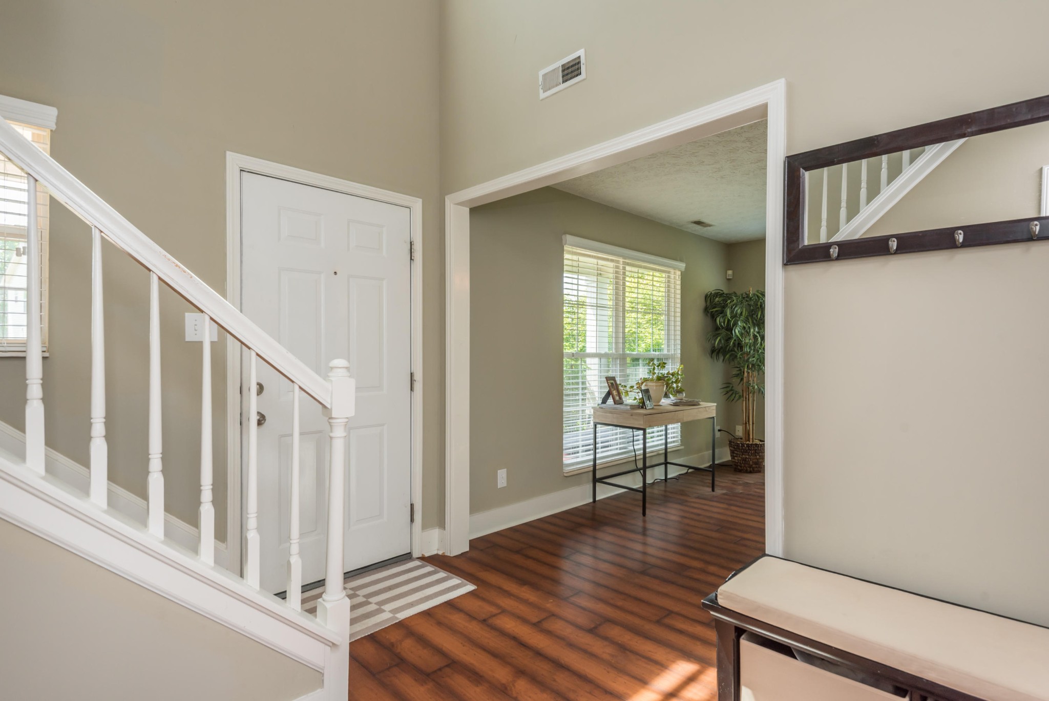 1126 Vale View Road Knoxville, TN 37922 - Photo 2 of 26 Gallery Image 2