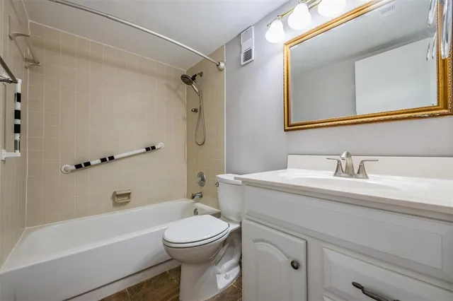 $289,000 | 3211 West Swann Avenue, Unit 907, Tampa, FL 33609