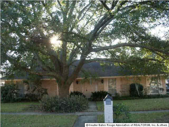 10158 Hackberry Drive Baton Rouge, LA 70809 - Photo 2 of 4