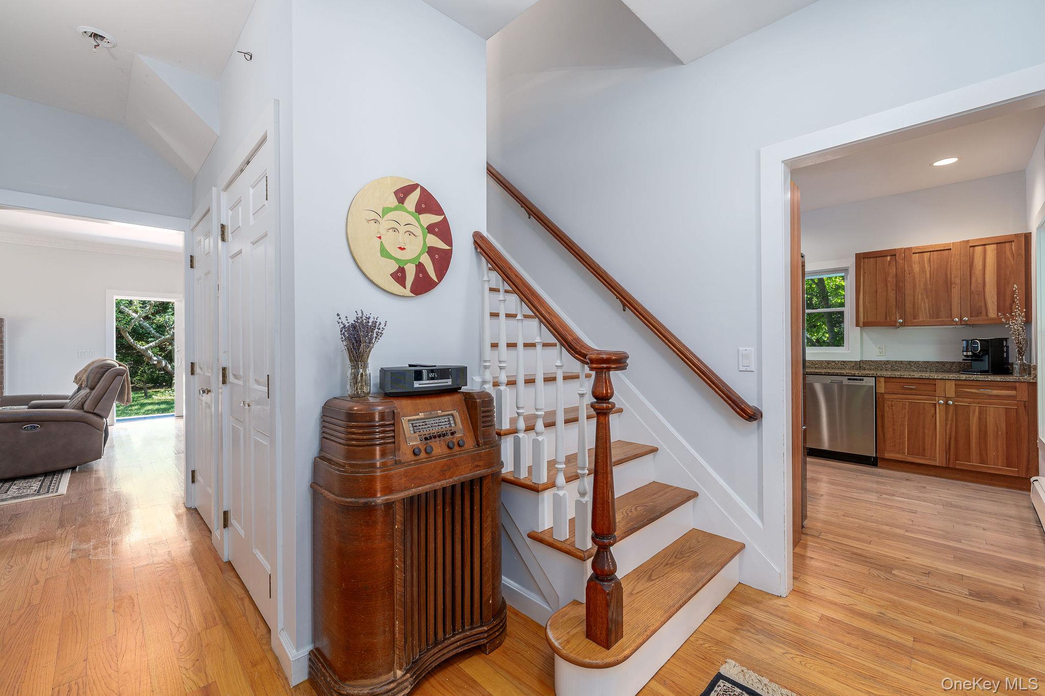 4408 Old North Road Southold, NY 11971 - Photo 15 of 36