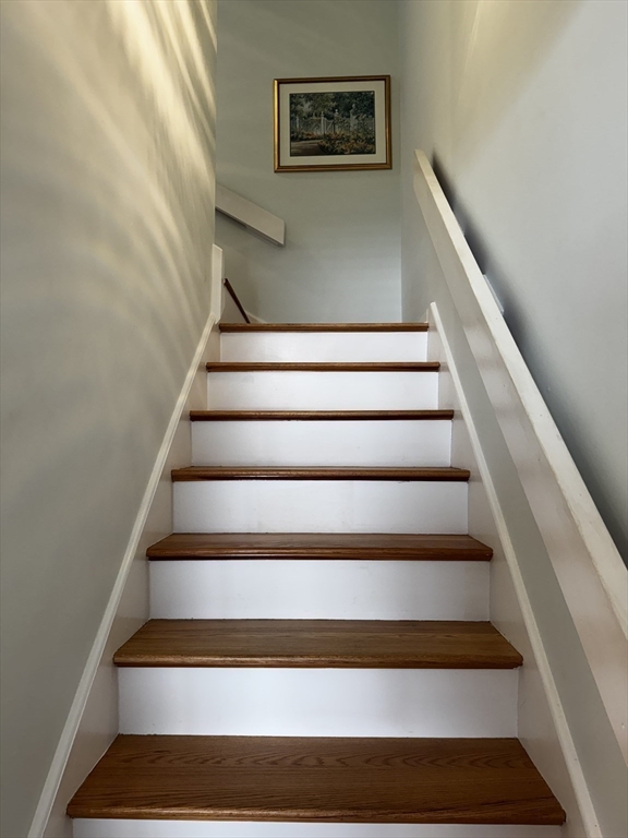 255 North Road, Unit 44 Chelmsford, MA 01824 - Photo 8 of 31 a view of entryway