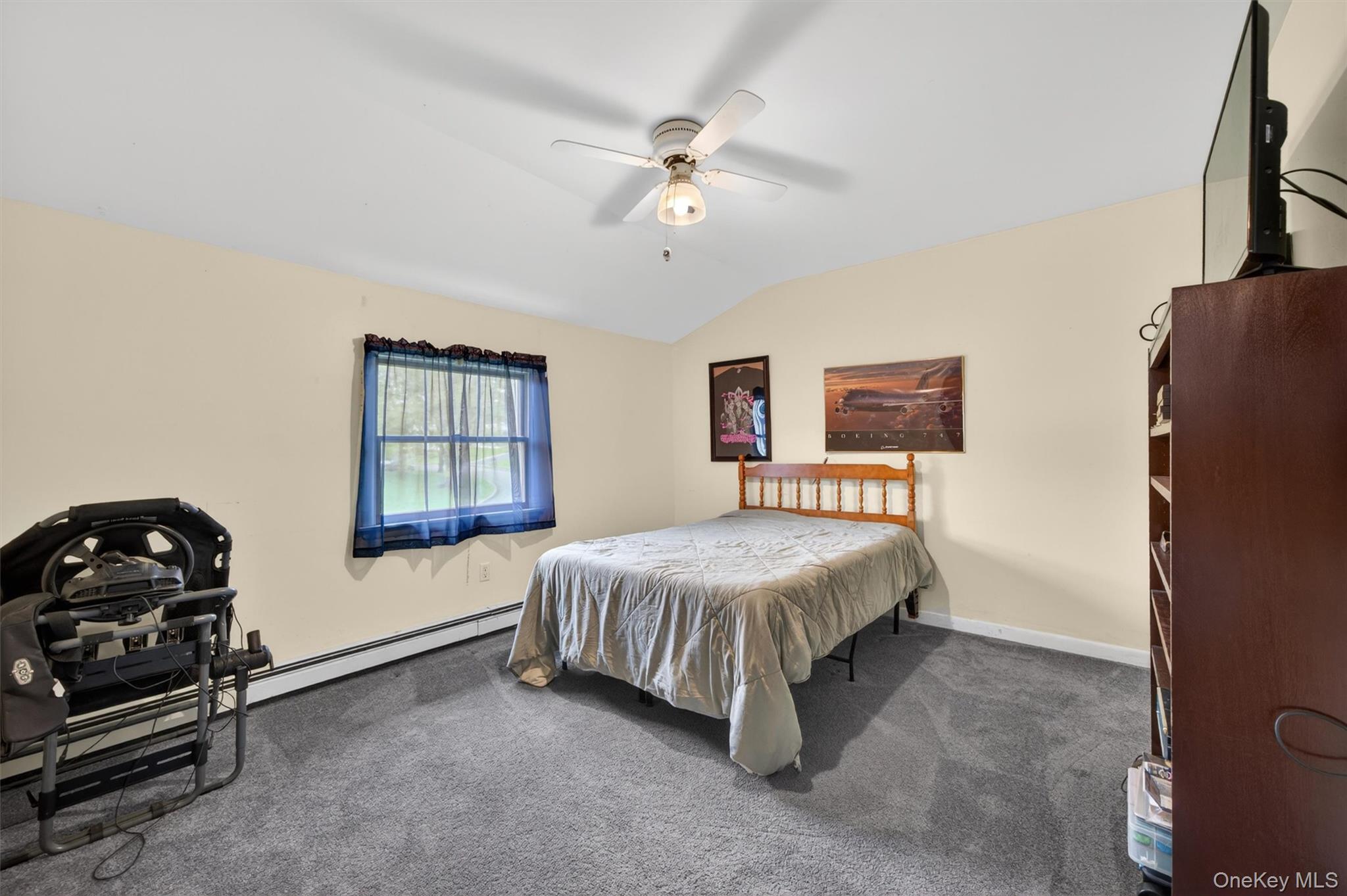 20 Oneil Circle Monroe, NY 10950 - Photo 32 of 45 4th Upstairs Bedroom