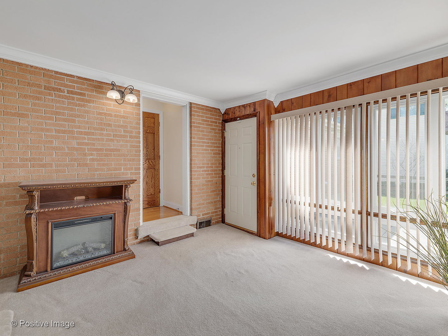 N730 Delano Street Wheaton, IL 60187 - Photo 13 of 34