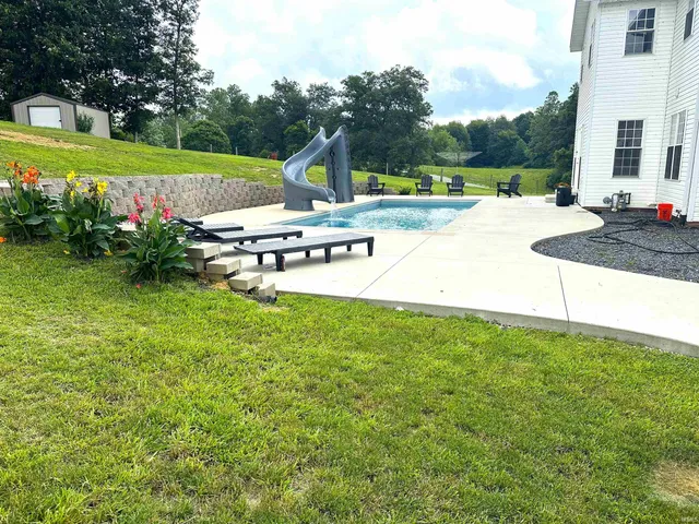 $450,000 | 1435 Bellbrook Road, Loogootee, IN 47553