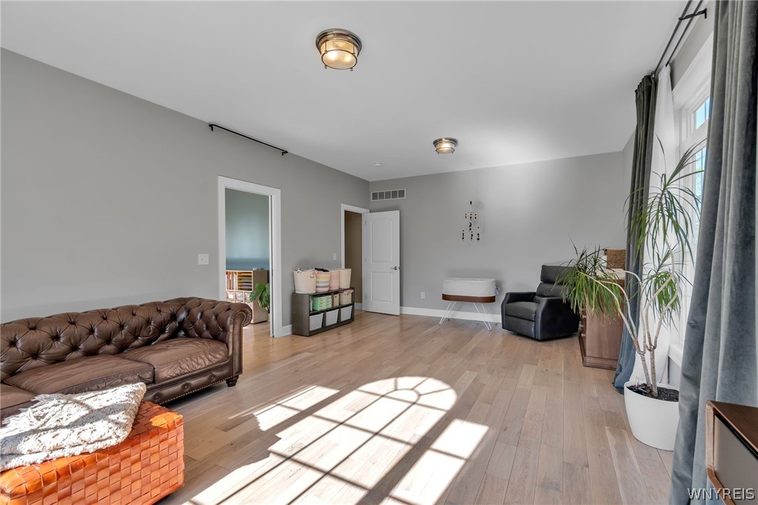 580 North Forest Road Amherst, NY 14221 - Photo 21 of 32 Bonus Room