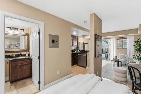 $429,000 | 3927 Nobel Drive, Unit 39, San Diego, CA 92122